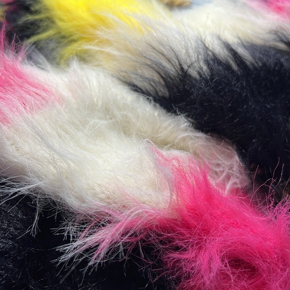 AKIRA NWT Size M Black Pink Yellow Faux Fluffy Fur Sleeveless Mini Dress (0459) - Picture 11 of 13